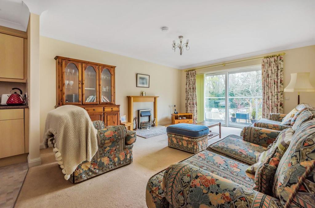 Shannon Way, Valley Park, Chandlers Ford 2 bed retirement property £