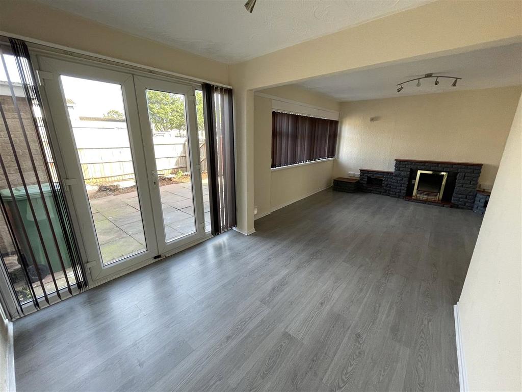 Living Room/Diner