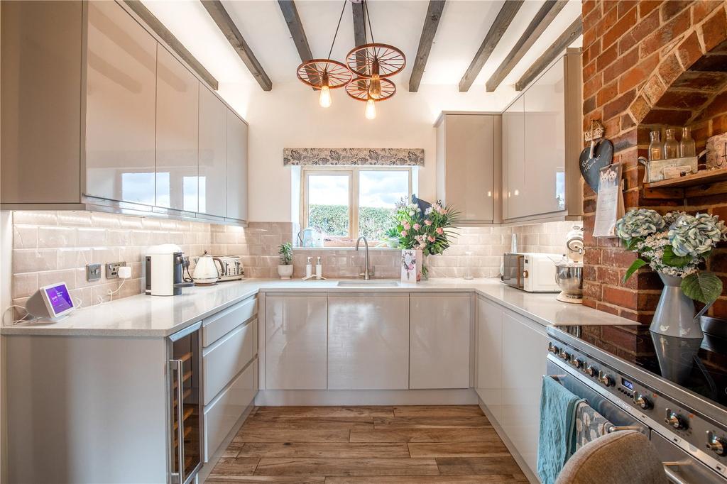 The Coach House, Middleton Scriven... 4 bed barn conversion £475,000