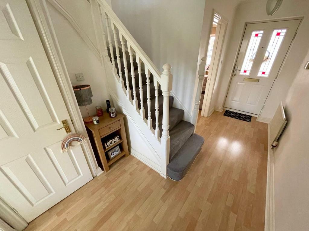 Nevern Crescent, Ingleby Barwick 4 bed detached house - £975 pcm (£225 pw)