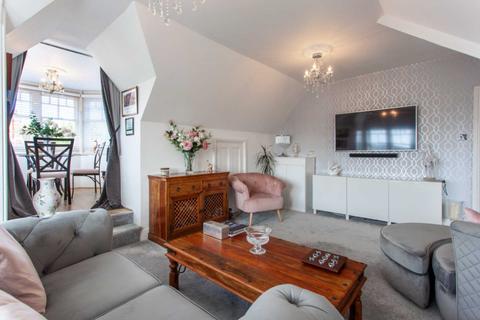 7, Warrenside The Warren, Caversham, Reading, RG4 7TQ