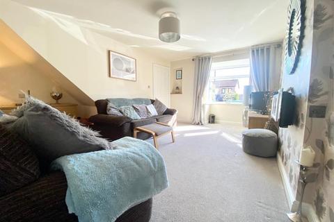 36 Farnaby Drive, High Green, Sheffield, S35 4NY