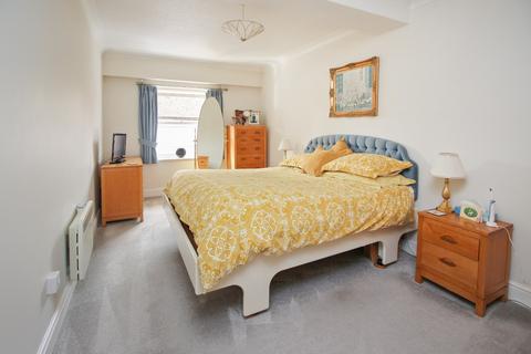 1 bedroom apartment for sale, Arden Court, Dover Street