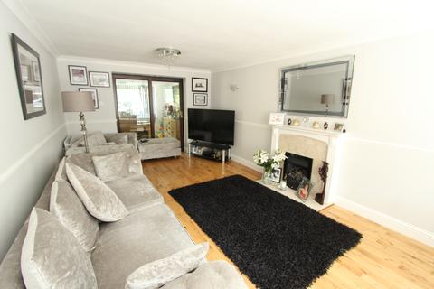 66 Catharine Close, Chafford Hundred, Grays, RM16 6QH