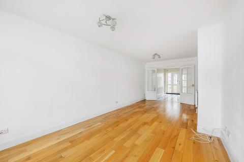 7 Ferrymead Drive, Greenford, UB6 9TS