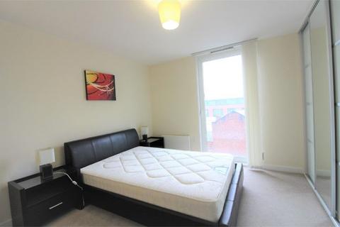 2 bedroom apartment to rent, Spectrum