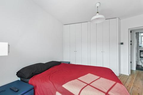 Flat 16, Telford House Tiverton Street, London, SE1 6NY
