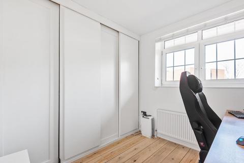 Flat 16, Telford House Tiverton Street, London, SE1 6NY