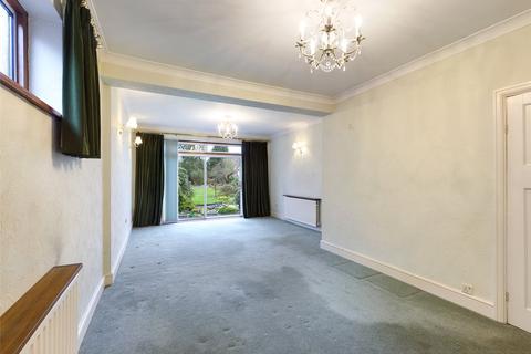 11 Ashford Crescent, Ashford, TW15 3EE