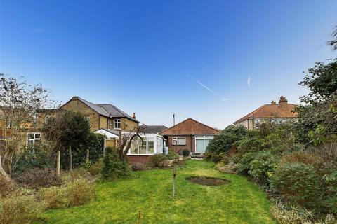 11 Ashford Crescent, Ashford, TW15 3EE