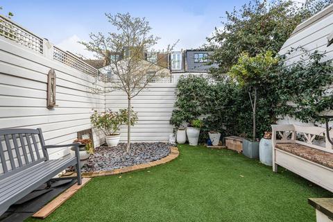 50 Graveney Road, London, SW17 0EH