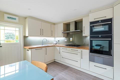 50 Graveney Road, London, SW17 0EH