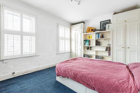 50 Graveney Road, London, SW17 0EH
