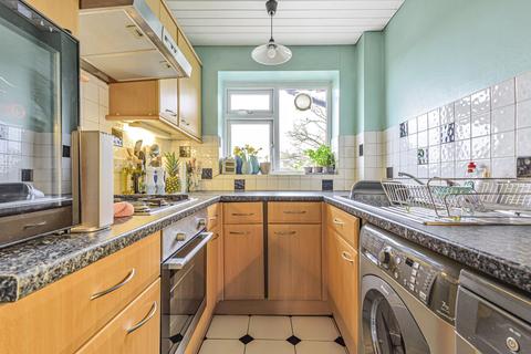 11, Mount Court Crescent Road, Kingston Upon Thames, KT2 7RQ