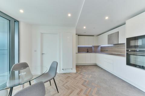 2 bedroom apartment to rent, Skyline Apartments, Three Waters, London, E3