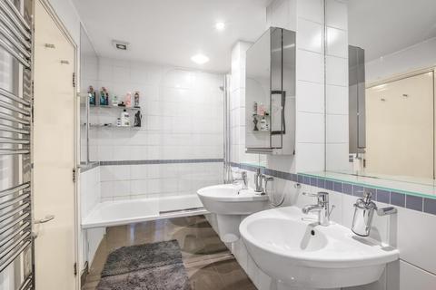 33c Remington Street, London, N1 8DH