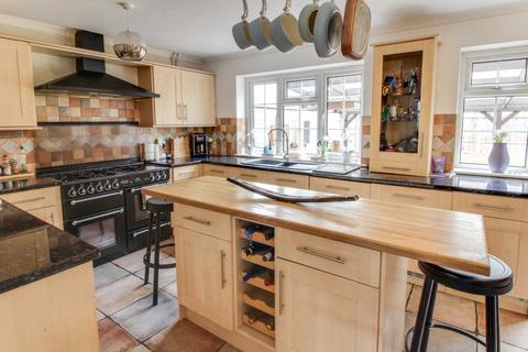 37 Highgate Road, Woodley, Reading, RG5 3ND