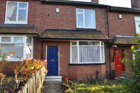 2 bedroom terraced house to rent, St. Michaels Lane, Burley, Leeds LS4 2PD