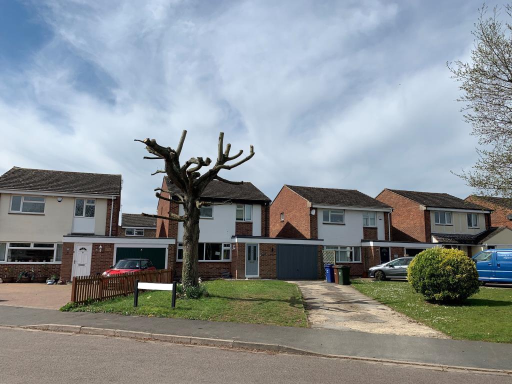 Burns Crescent, Bicester, OX26 3 bed detached house £1,500 pcm (£346 pw)