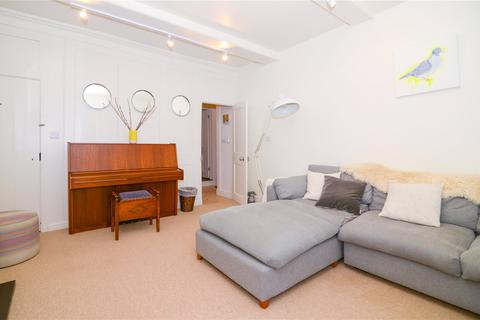 44a Church Street, Twickenham, TW1 3NR