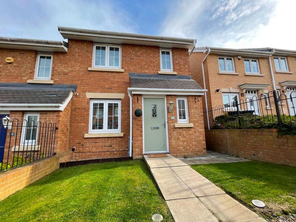 Beechwood Close, Sacriston, DH7 3 bed end of terrace house £125,000