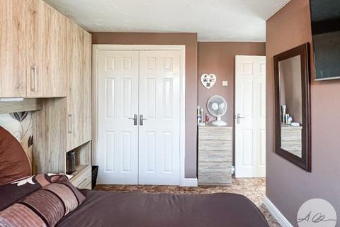19 Cocked Hat Park, Sowerby, Thirsk, YO7 3HB