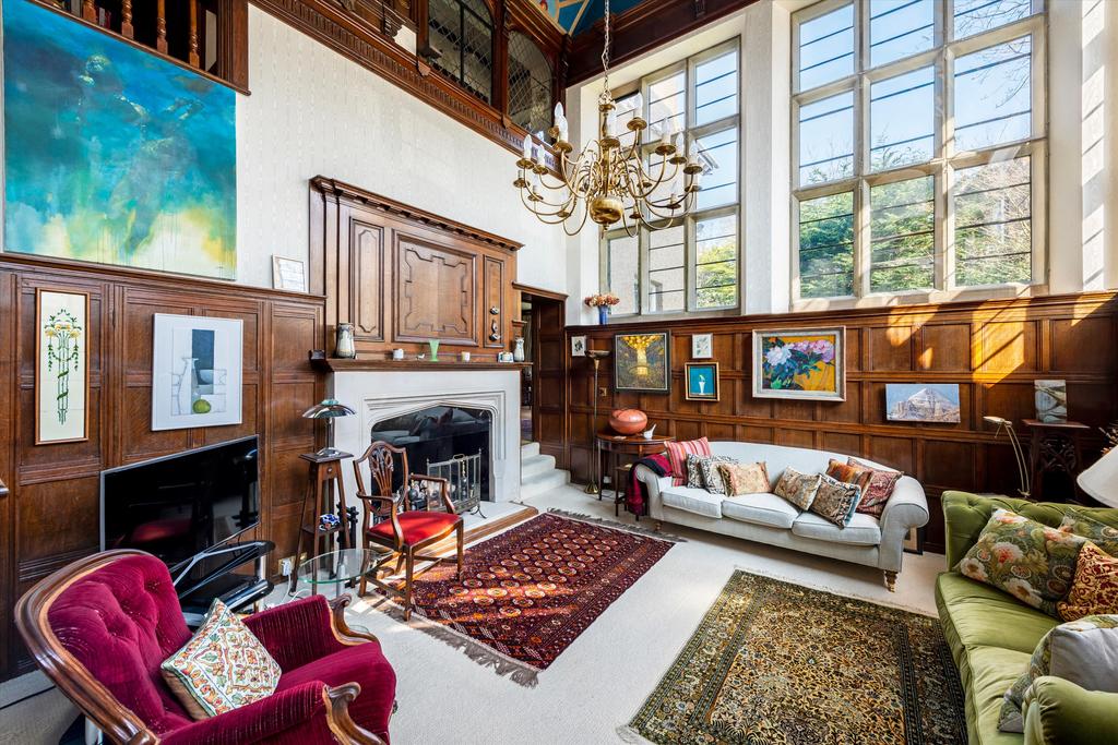 Holly Walk, London, NW3 2 bed £3,350,000