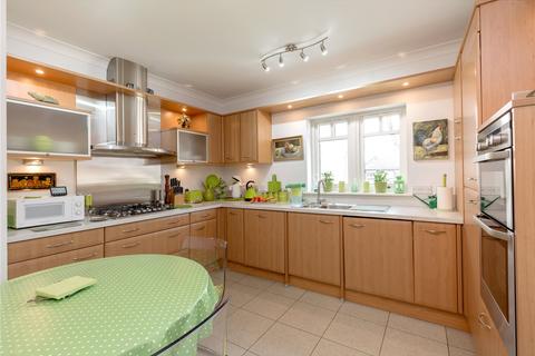 Flat 5, 9 Cargilfield View, Edinburgh, EH4 6SY