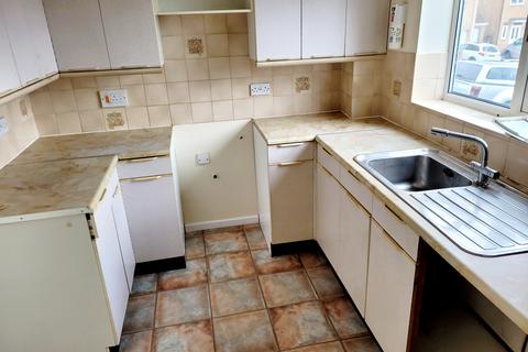 2 bedroom terraced house to rent, Woodlands Reach, Cinderford GL14