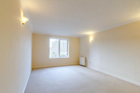1 bedroom flat to rent, Cobham Gate, Freelands Road, Cobham, KT11