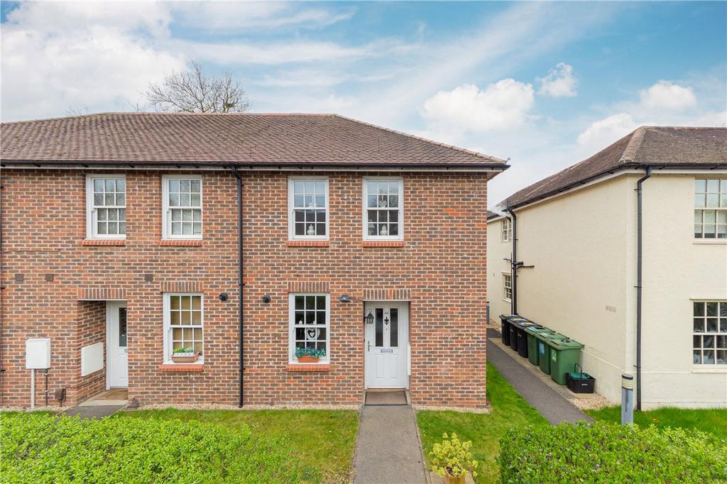 Park Street, St. Albans, Hertfordshire 3 bed end of terrace house £