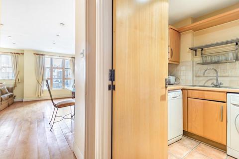 Flat I, 24 Redan Place, London, W2 4SA