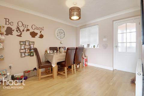 80 Petunia Crescent, Chelmsford, CM1 6YR