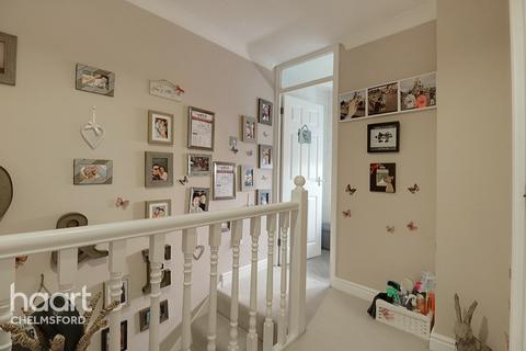 80 Petunia Crescent, Chelmsford, CM1 6YR