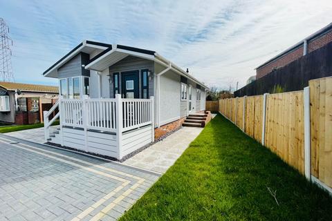 2 bedroom park home for sale - Colchester, Essex, CO2