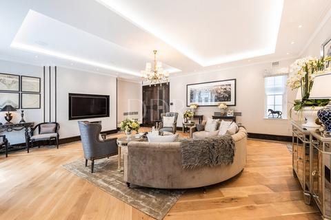 Apartment 2, 1a King Street, London, SW1Y 6QG