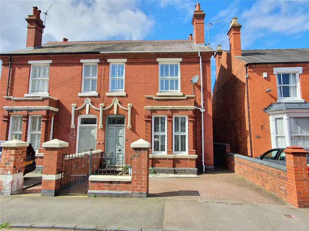 Heath Street, Stourbridge, DY8 4 bed semidetached house £525,000