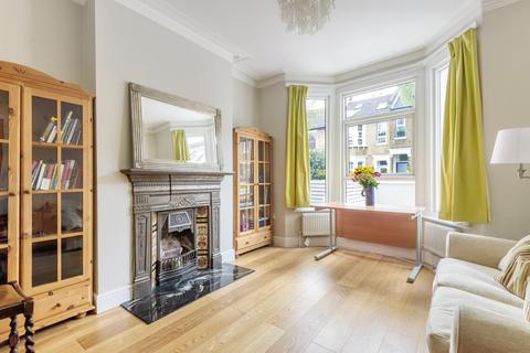 32 Brouncker Road, London, W3 8AQ