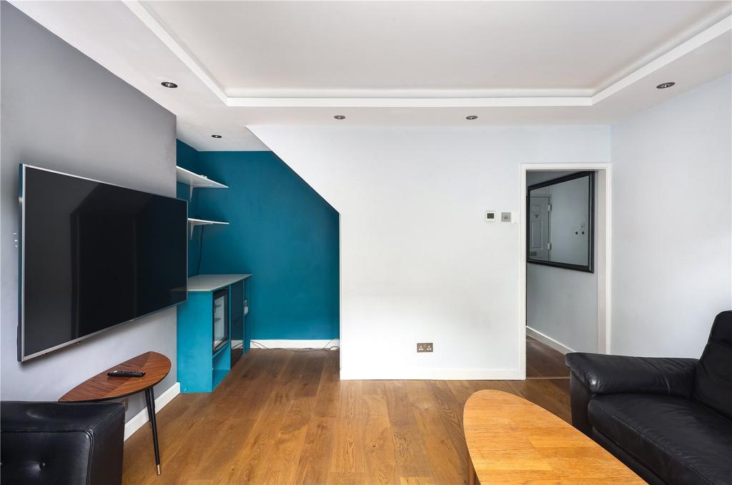 Living Area View 4