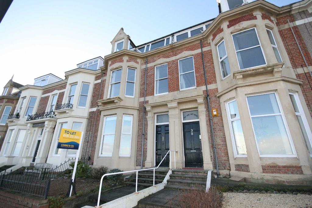 Beverley Terrace, Cullercoats, North... 3 bed apartment £975 pcm (£