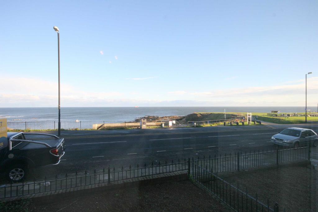 Beverley Terrace, Cullercoats, North... 3 bed apartment £975 pcm (£