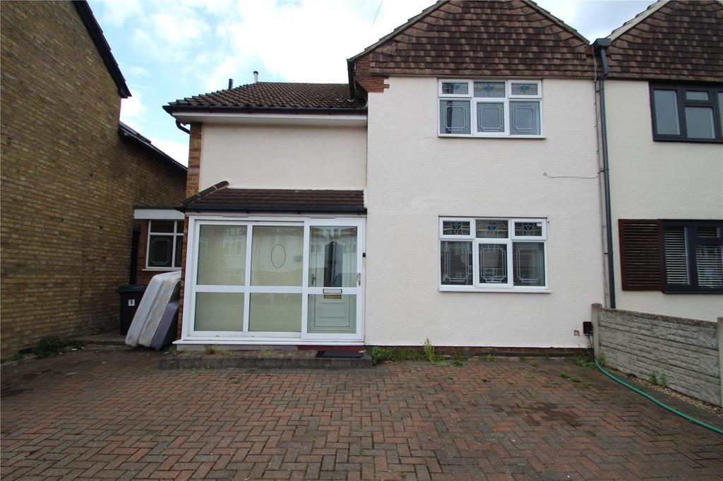 Manor Road, Romford, Essex, RM1 5 bed semidetached house £2,100 pcm