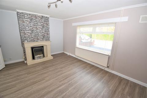 4 bedroom terraced house to rent - Nevill Close, Leamington Spa, CV31 3HG