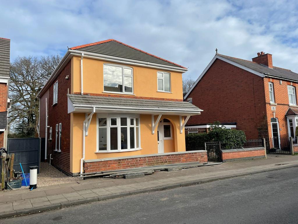 Central Avenue, Wigston 4 bed detached house £1,300 pcm (£300 pw)