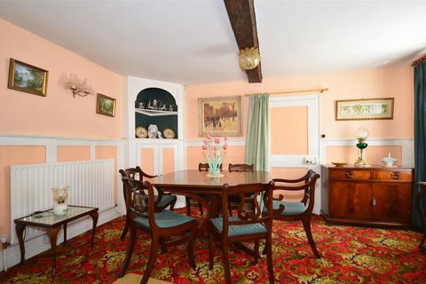 20 - 21 Abbey Street, Faversham, ME13 7BE