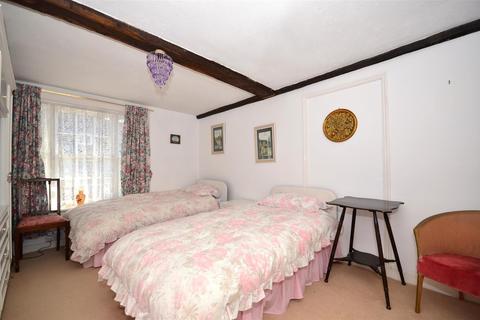 20 - 21 Abbey Street, Faversham, ME13 7BE