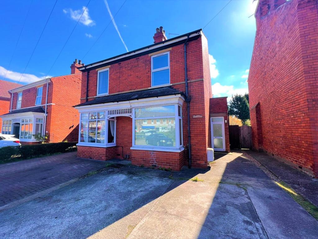 Hykeham Road, Lincoln, LN6 3 bed semidetached house for sale £190,000