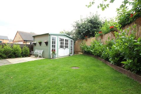 18 Merlin Close, Morley, Leeds, LS27 8TS