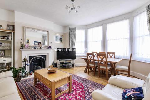 26 Bargery Road, London, SE6 2LN