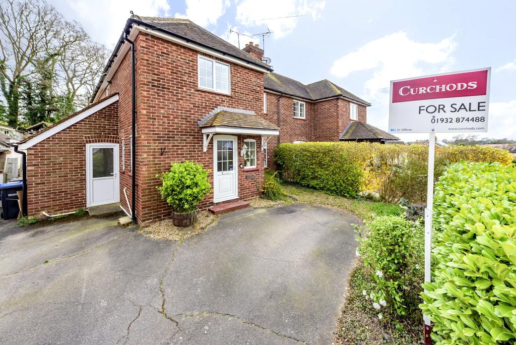 Rowtown, Addlestone, KT15 4 bed semidetached house £700,000